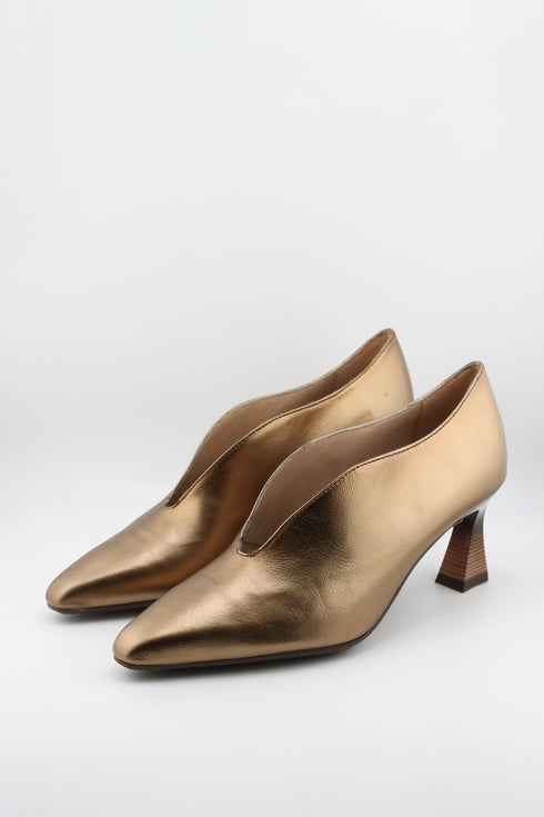 Hispanitas Pointed Toe Leather Heeled Loafers