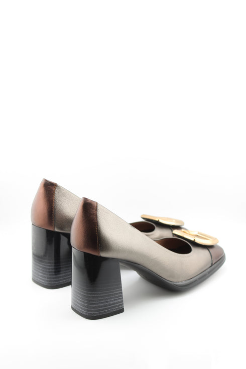 Hispanitas Pointed-Toe Pumps with Geometric Buckle
