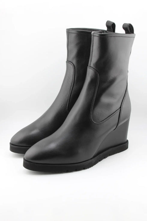 Unisa Sleek Leather Wedge Ankle Boot
