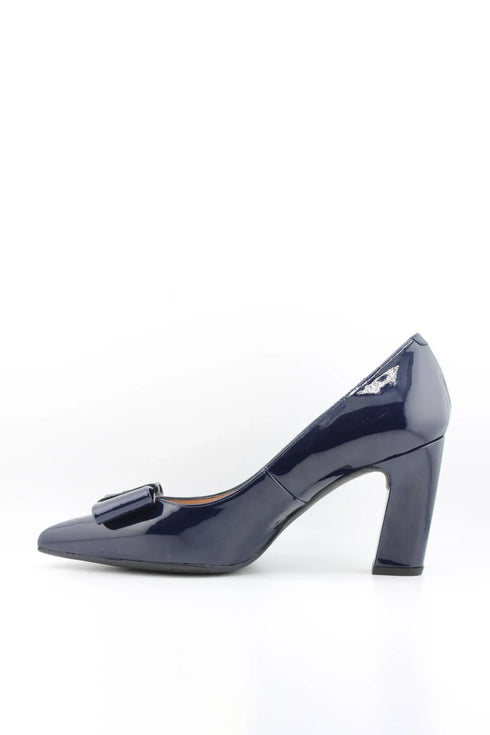Unisa Patent Leather Pointed Toe Pumps