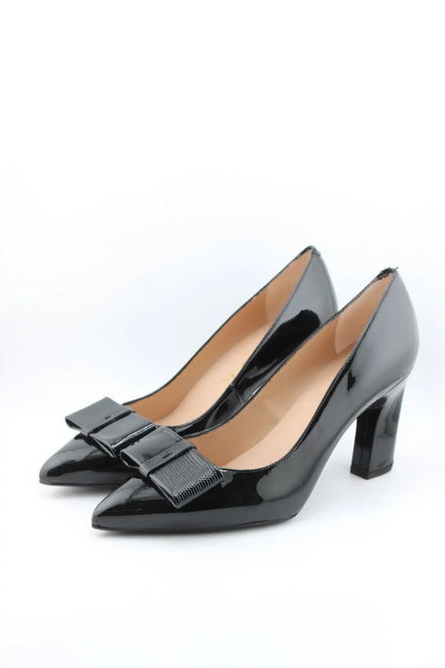Unisa Patent Leather Pointed Toe Pumps