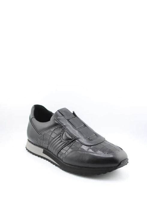 DFC Relax Men Crocodile Embossed Slip-On Sneakers