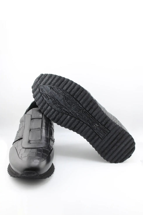 DFC Relax Men Crocodile Embossed Slip-On Sneakers