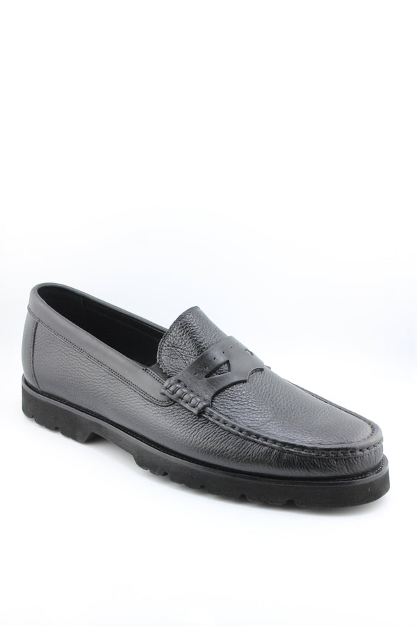 DFC Relax Men Pebbled Loafer with Treaded Sole