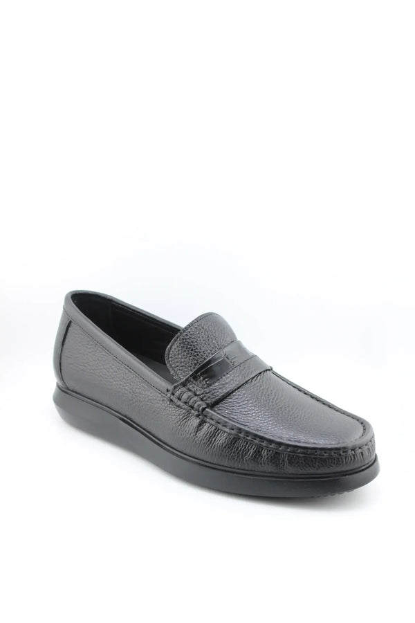 DFC Relax Men Pebble Grain Leather Loafer Shoe