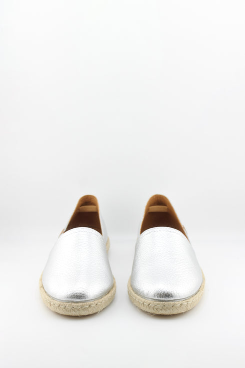 Verbenas Textured Slip-On Espadrille Loafers