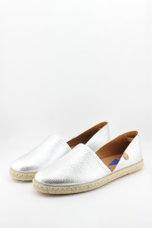 Verbenas Textured Slip-On Espadrille Loafers
