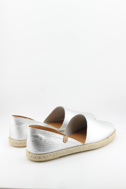 Verbenas Textured Slip-On Espadrille Loafers
