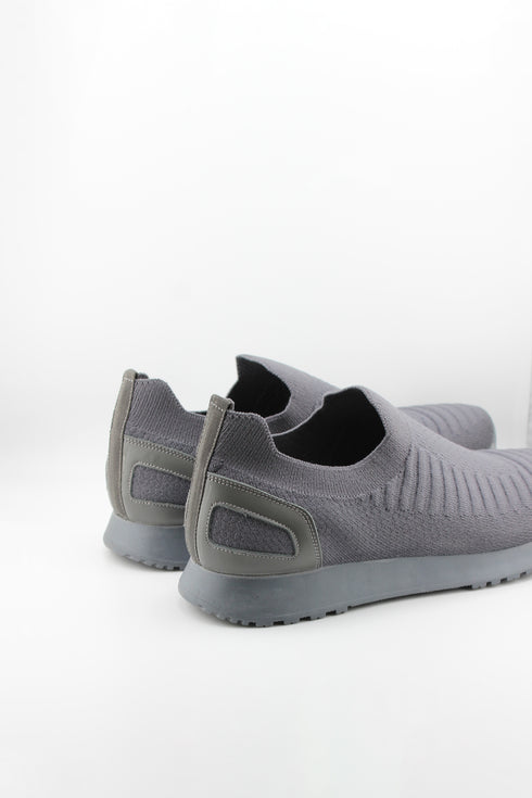 DFC Relax Men's Lightweight Knit Slip-On Sneaker