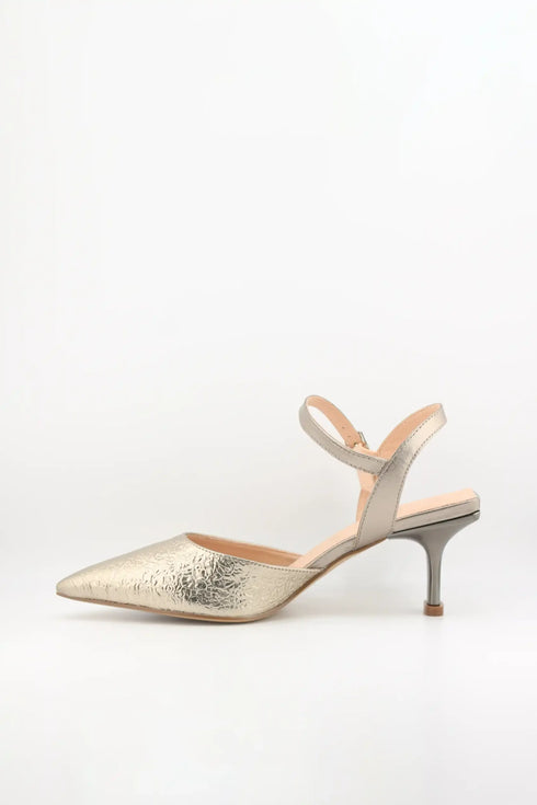 Capelli Rossi Textured Slingback Pointed-Toe Heels