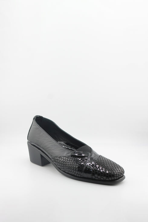 DFC Relax Textured Patent Leather Block Heel Loafers