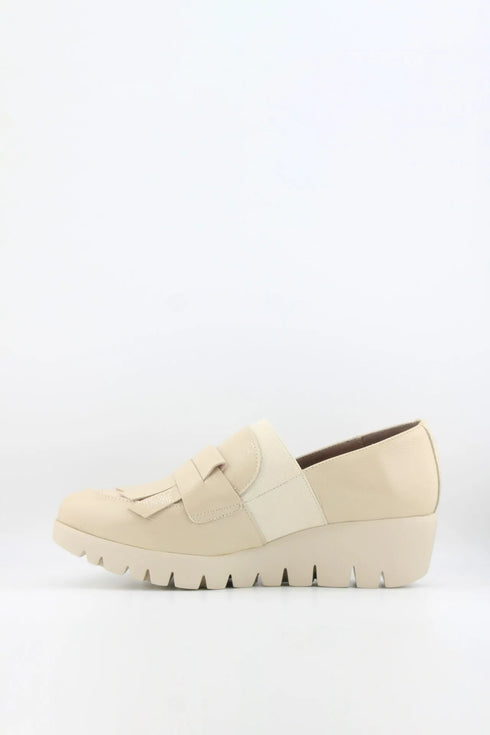 Wonders Platform Loafers with Fringe Detailing