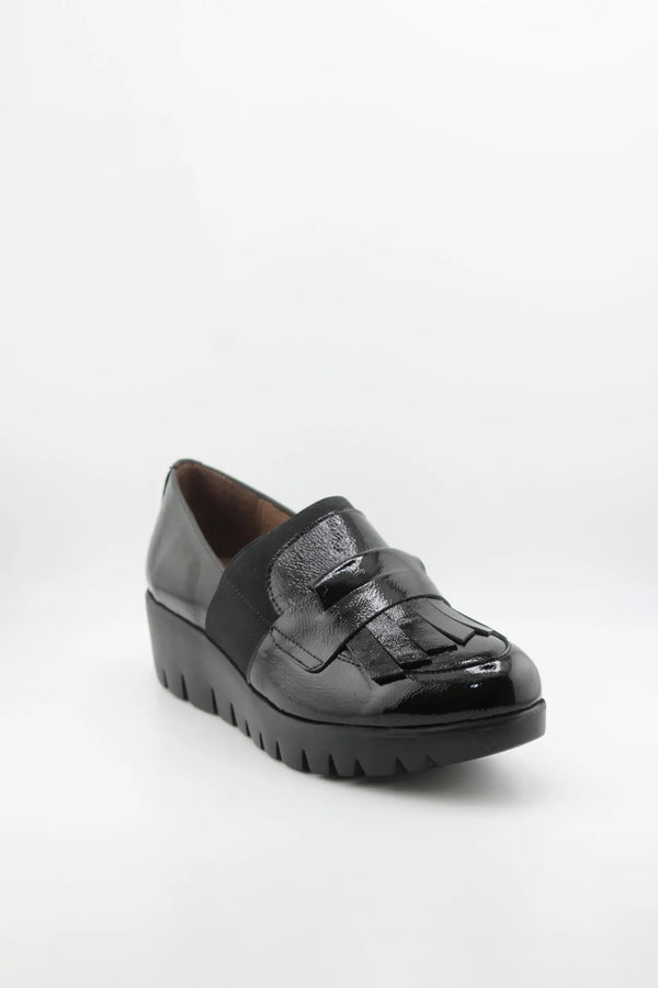 Wonders Platform Loafers with Fringe Detailing