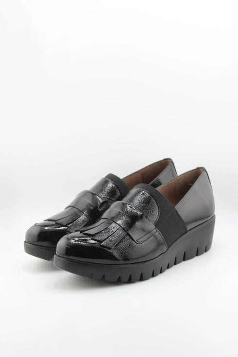 Wonders Platform Loafers with Fringe Detailing