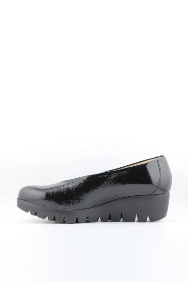 Wonders Glossy Patent Leather Wedge Loafers