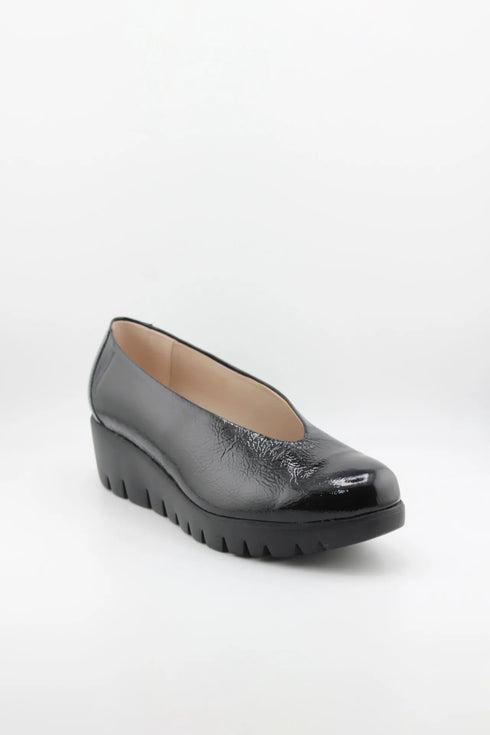 Wonders Glossy Patent Leather Wedge Loafers