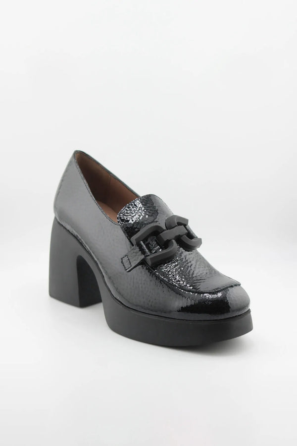 Wonders Glossy Chunky Heel Loafers