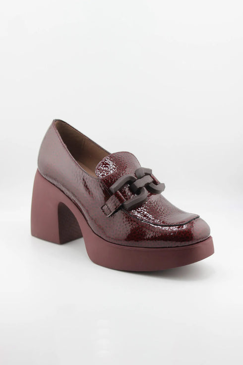 Wonders Glossy Chunky Heel Loafers