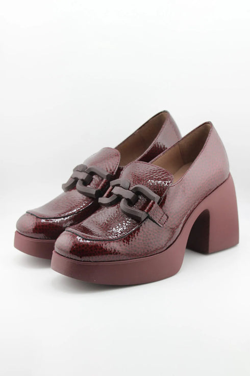 Wonders Glossy Chunky Heel Loafers
