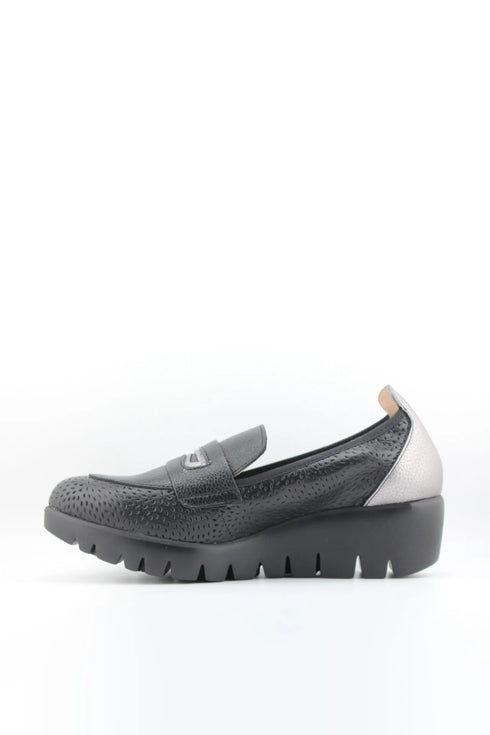 Wonders Perforated Leather Platform Loafers
