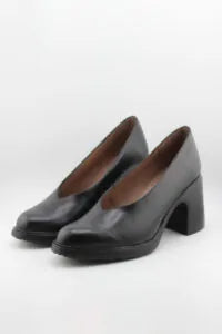 Wonders Chunky Heel Leather Slip-On Shoes