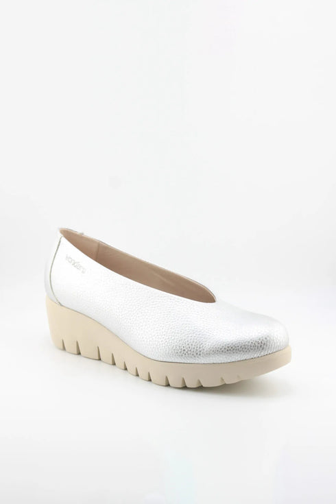 Wonders Glossy Patent Leather Wedge Loafers