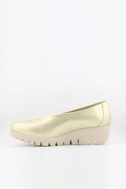 Wonders Glossy Patent Leather Wedge Loafers