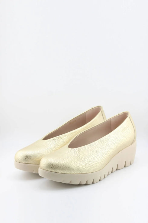 Wonders Glossy Patent Leather Wedge Loafers