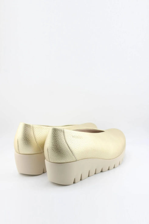 Wonders Glossy Patent Leather Wedge Loafers