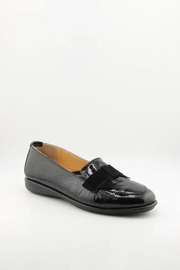 DFC Relax Patent Leather Loafers with Bow Detailing