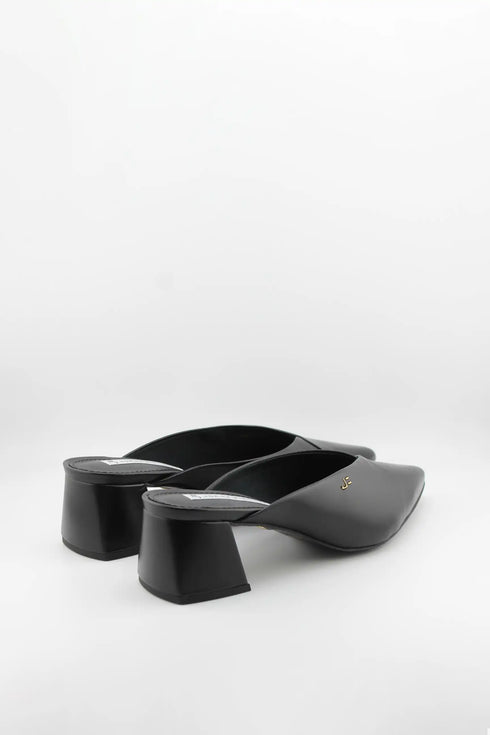 Jorge Bischoff Pointed Toe Block Heel Mules