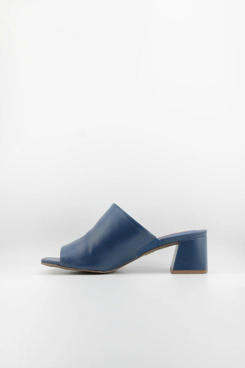 Jorge Bischoff Elegant Leather Block Heel Mules