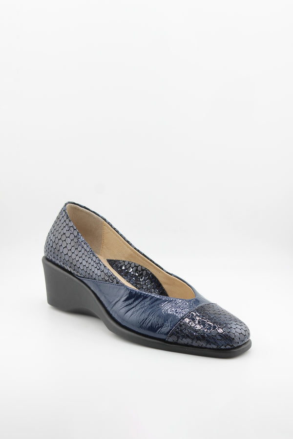 DFC Relax Textured Wedge Slip-On Shoe