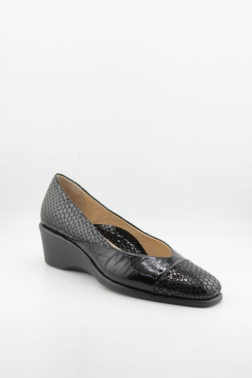 DFC Relax Textured Wedge Slip-On Shoe