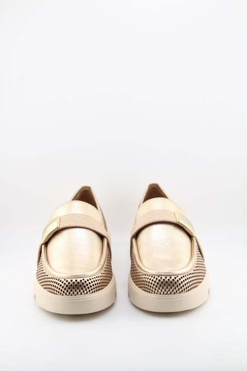 Luz da lua Perforated Leather Slip-On Loafers