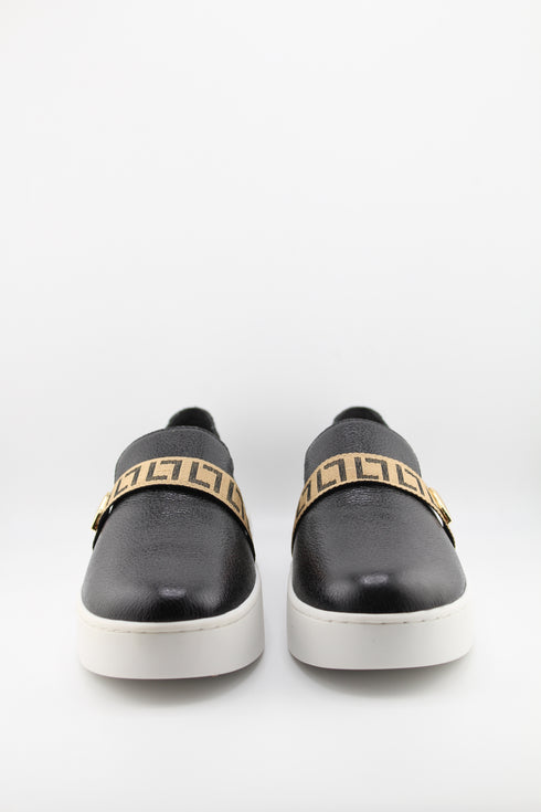 Luz da lua Leather Slip-On Sneakers with Geometric Strap