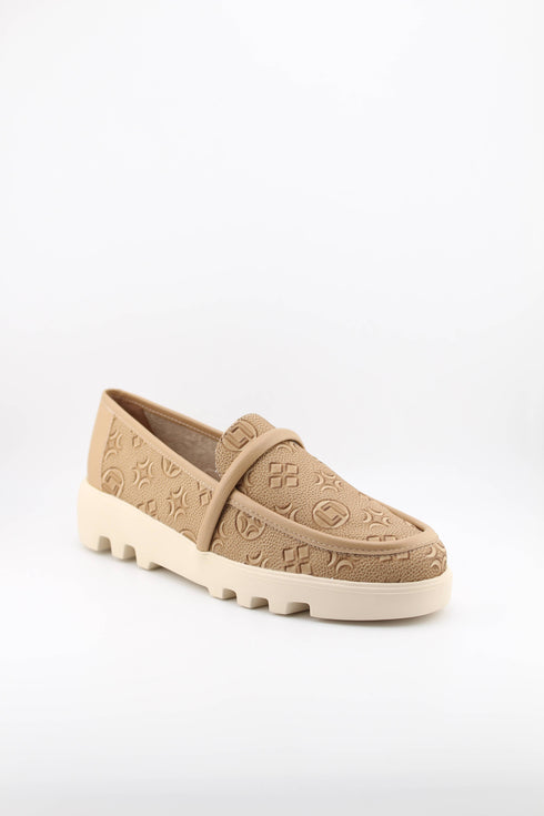Luz da lua Embossed Slip-On Loafers with Lug Sole