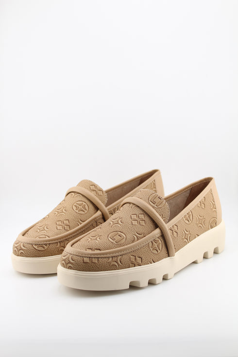 Luz da lua Embossed Slip-On Loafers with Lug Sole