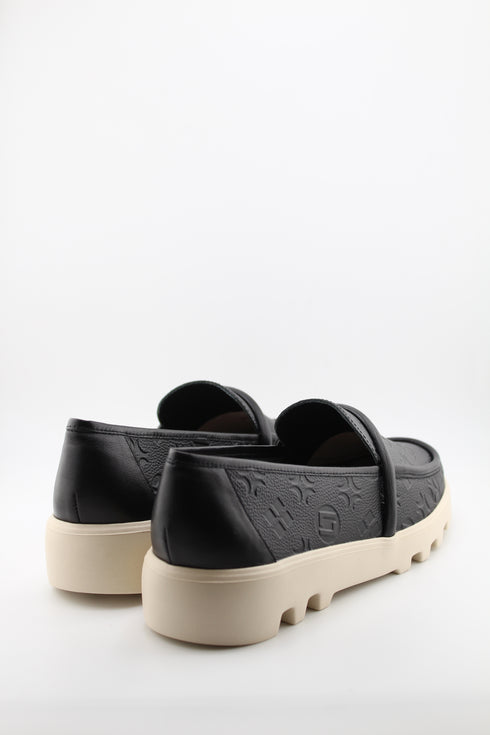 Luz da lua Embossed Slip-On Loafers with Lug Sole