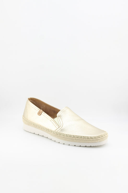 Verbenas Pebbled Leather Slip-On Espadrilles