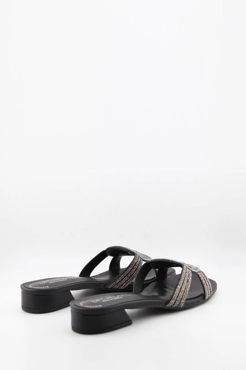 DFC Relax Embellished Strappy Slip-On Sandals