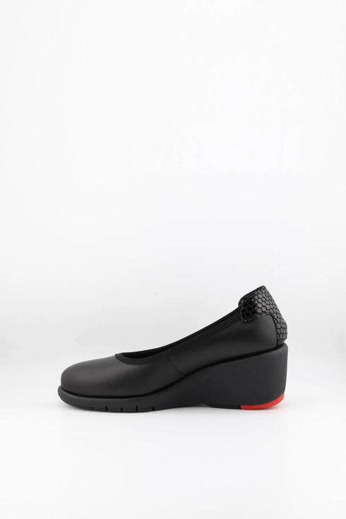 DFC Relax Elegant Textured Slip-On Wedge Shoe