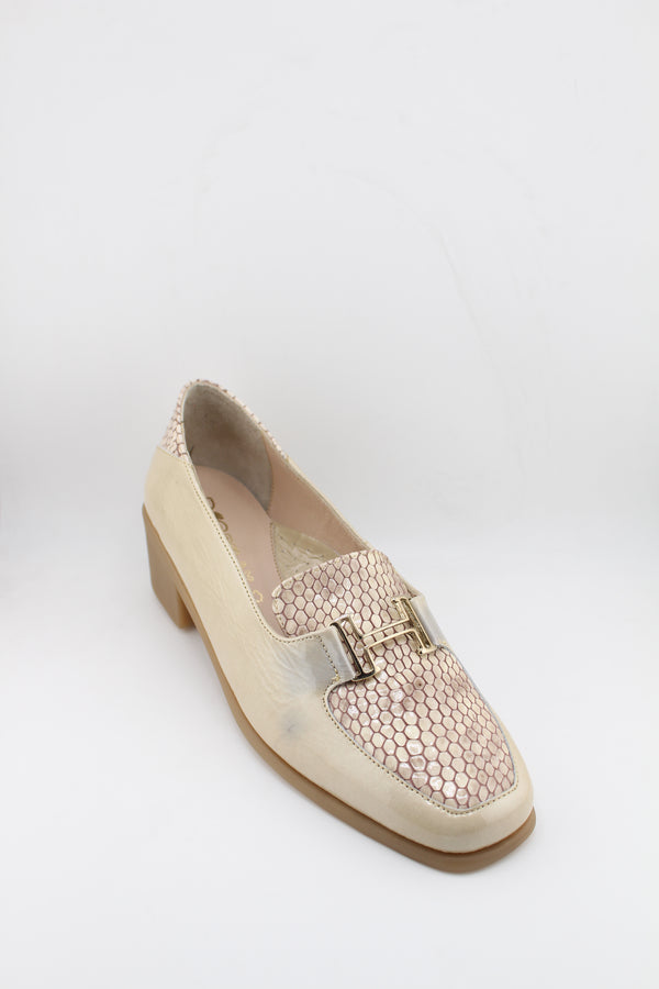 DFC Relax Textured Patent Leather Block Heel Loafers with Buckle