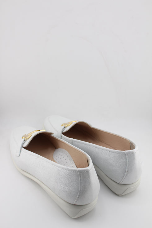 DFC Relax Metallic-Finish Leather Loafers with Buckle