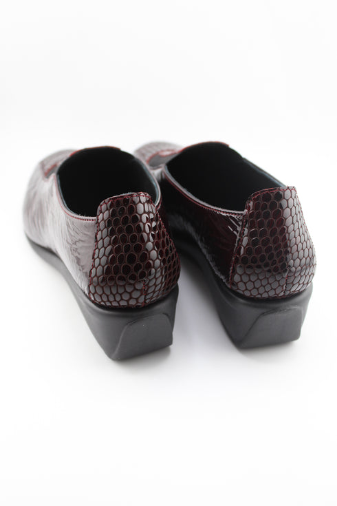 DFC Relax Textured Patent Leather Wedge Loafers