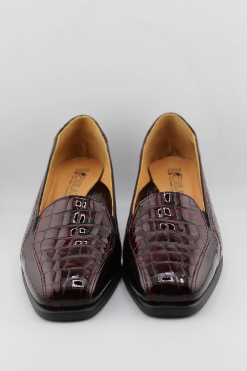 DFC Relax Crocodile Embossed Wedge Loafers