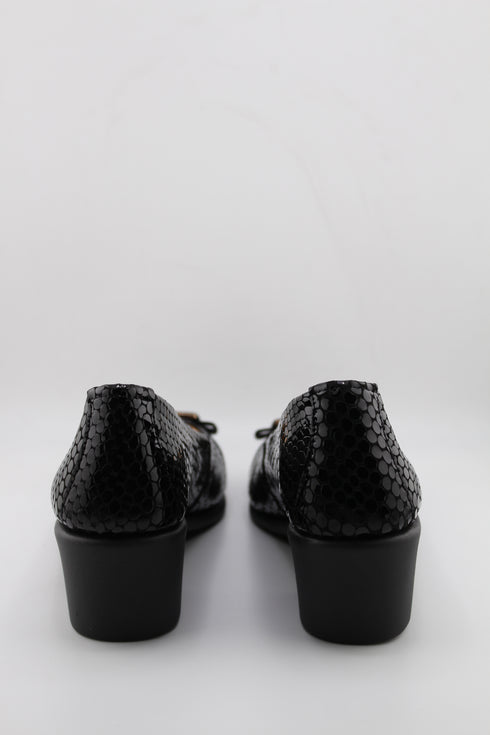 DFC Relax Textured Patent Leather Block Heel Loafers with Buckle